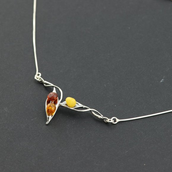 Sterling silver necklace with natural Baltic amber - Picture 13 of 13